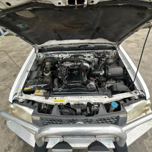 Nissan Navara 2004 White Man Diesel