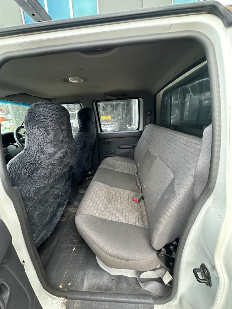 Nissan Navara 2004 White Man Diesel