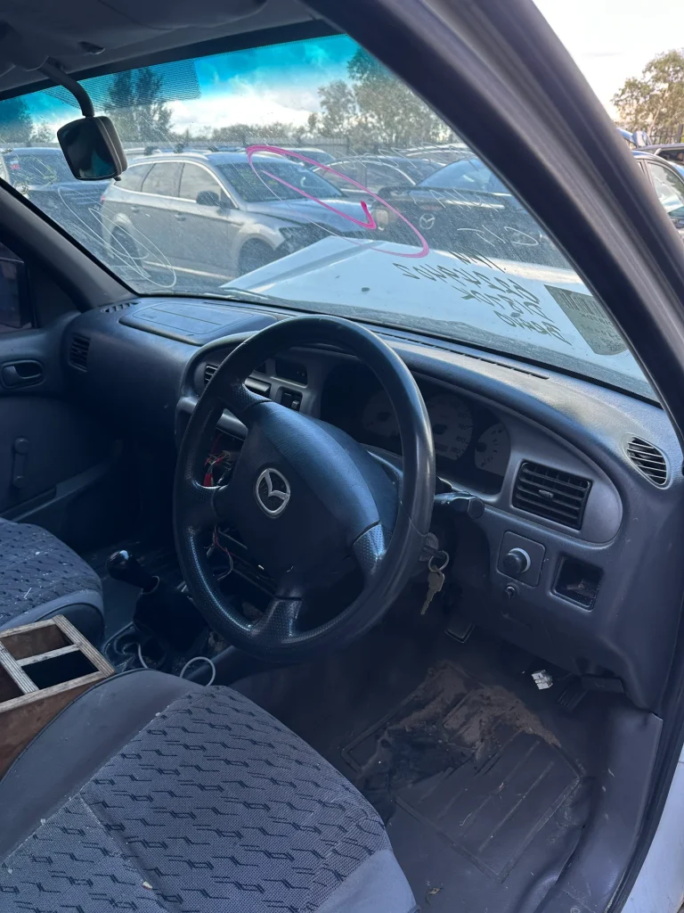 Mazda Bravo 2005 White Man Diesel