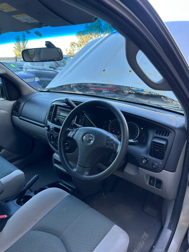 Mazda Tribute 2005 Silver Auto Petrol