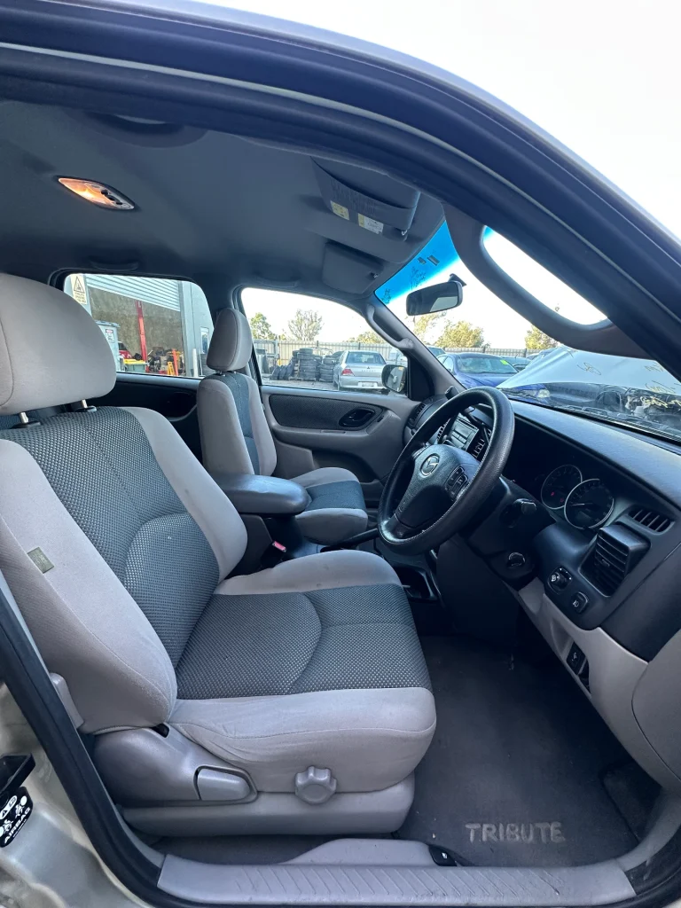 Mazda Tribute 2005 Silver Auto Petrol