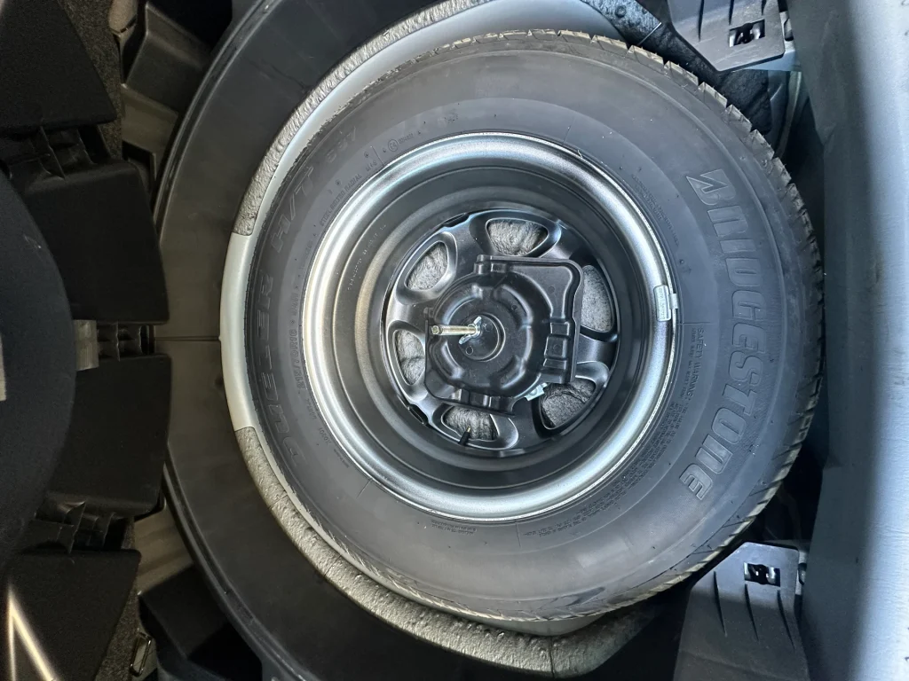 Mazda Tribute 2005 Silver Auto Petrol