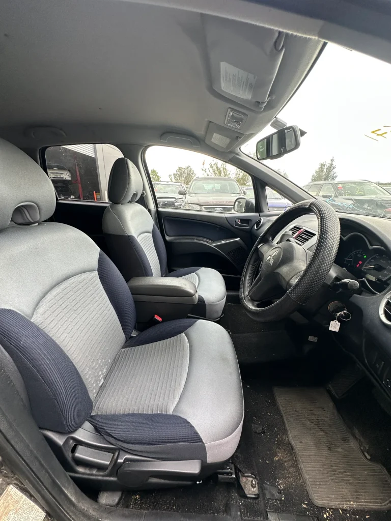 Mitsubishi Colt 2005 Black Auto Petrol
