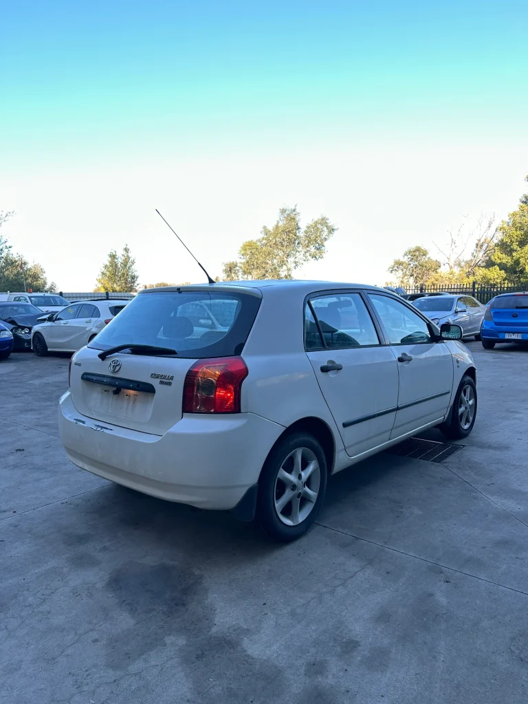 Toyota Corolla 2006 White Auto Petrol