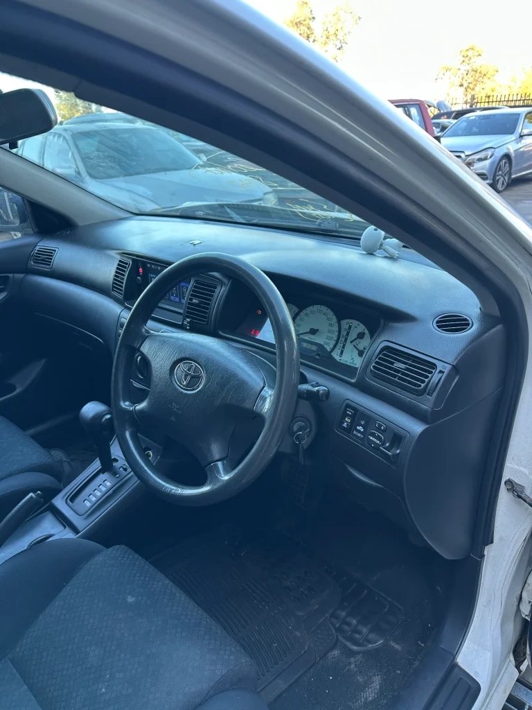 Toyota Corolla 2006 White Auto Petrol