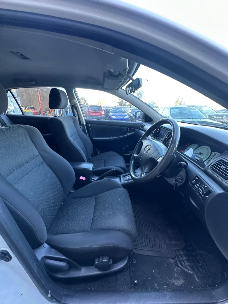 Toyota Corolla 2006 White Auto Petrol