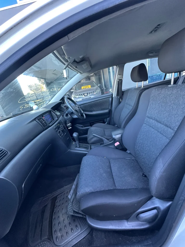 Toyota Corolla 2006 White Auto Petrol