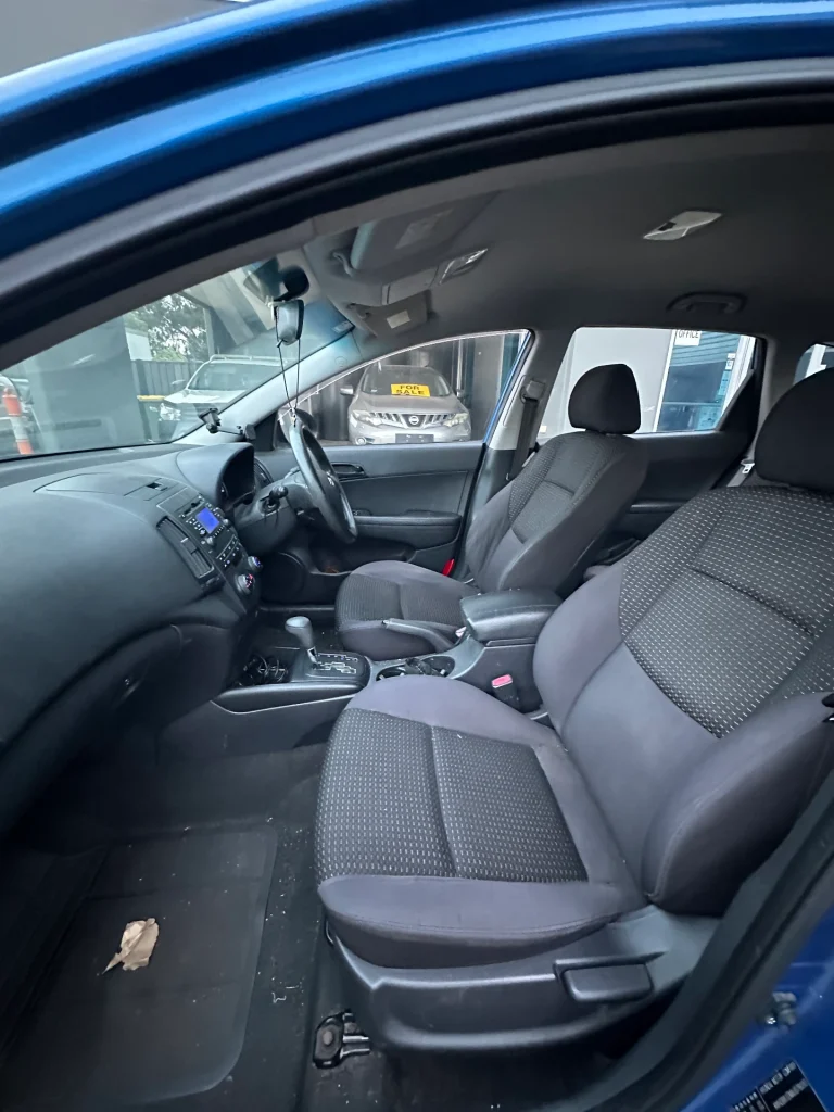 Hyundai I30CW 2010 Blue Auto Petrol