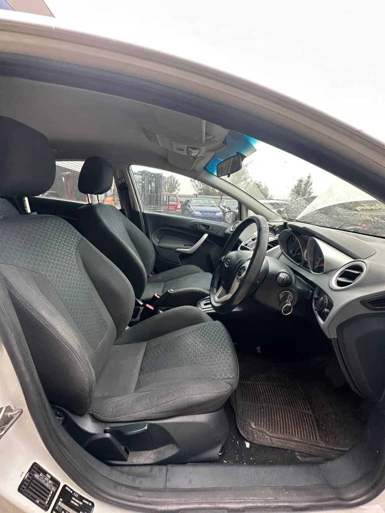 Ford Fiesta 2011 White Auto Petrol