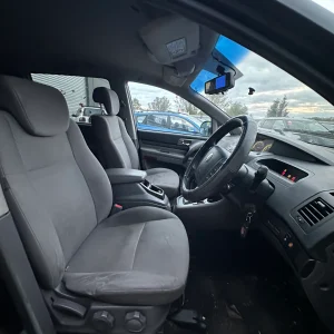 Ssangyong Stavic 2013 Black Auto Diesel