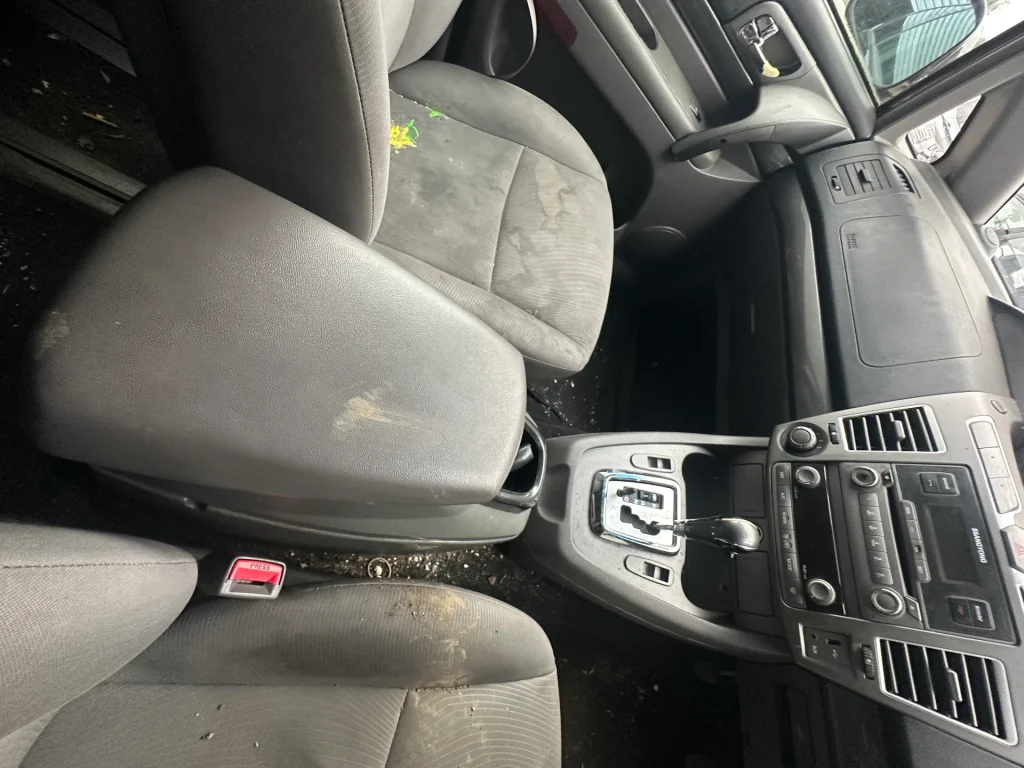 Ssangyong Stavic 2013 Black Auto Diesel