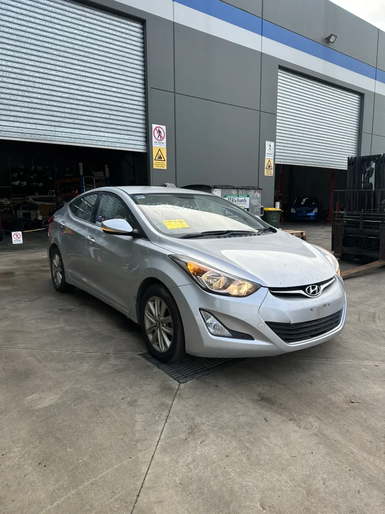 Hyundai Elantra 2014 Silver Auto Petrol