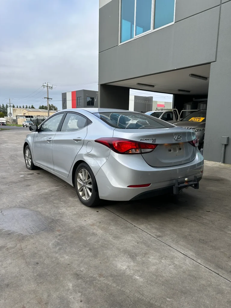 Hyundai Elantra 2014 Silver Auto Petrol