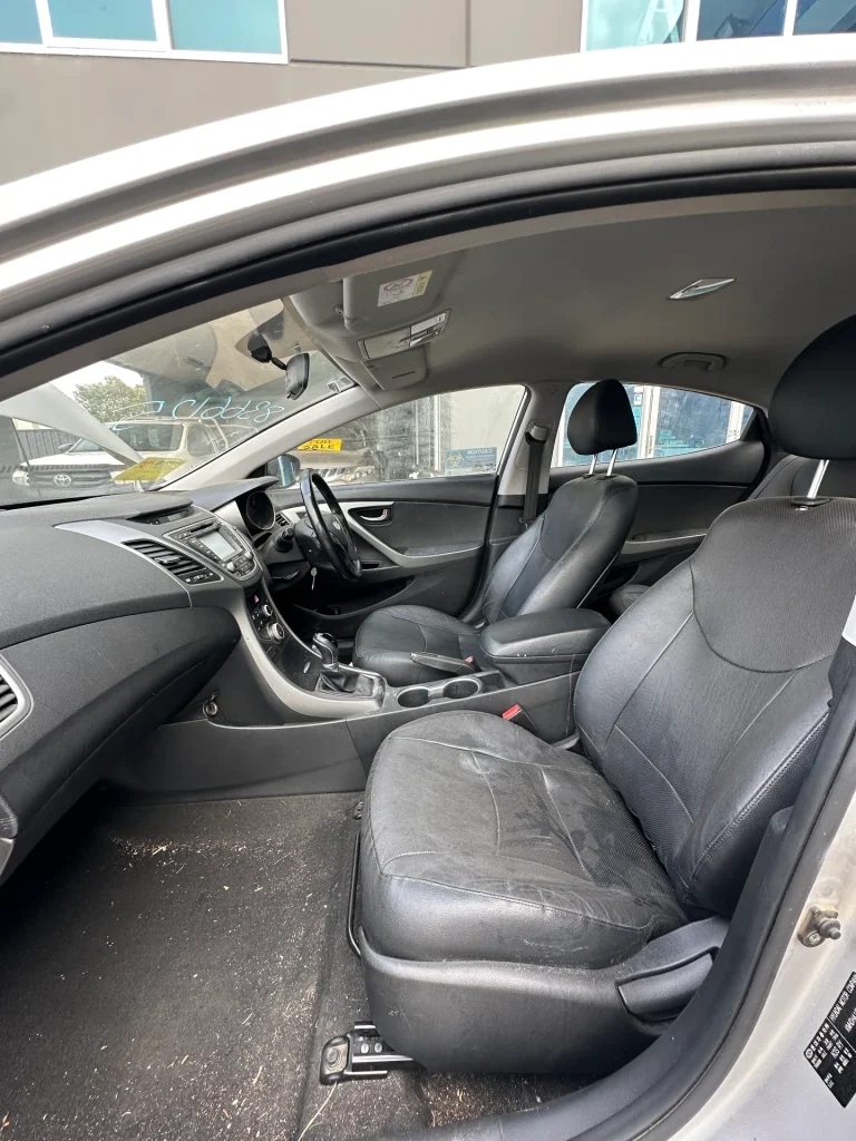 Hyundai Elantra 2014 Silver Auto Petrol