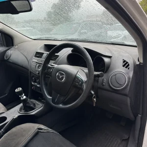 Mazda BT50 2014 White Man Diesel