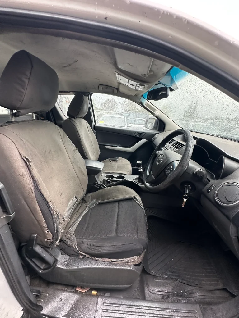 Mazda BT50 2014 White Man Diesel