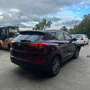 Hyundai Tucson 2015 Red Auto Petrol