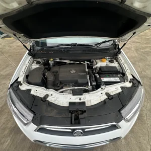 Holden Captiva 2017 White Auto Diesel