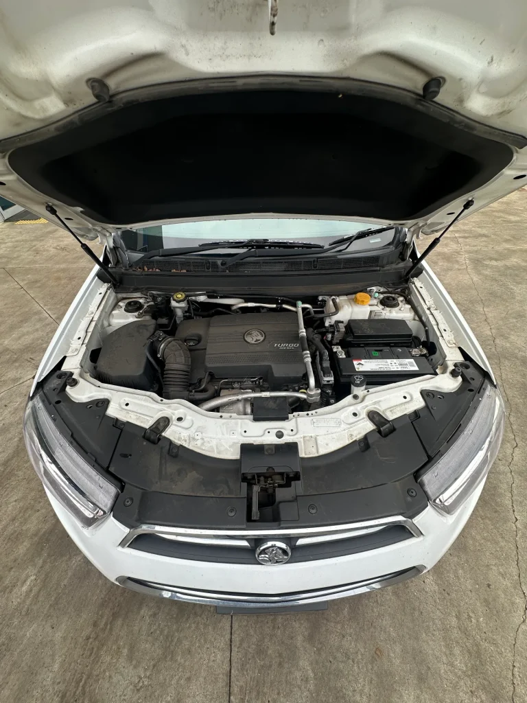 Holden Captiva 2017 White Auto Diesel