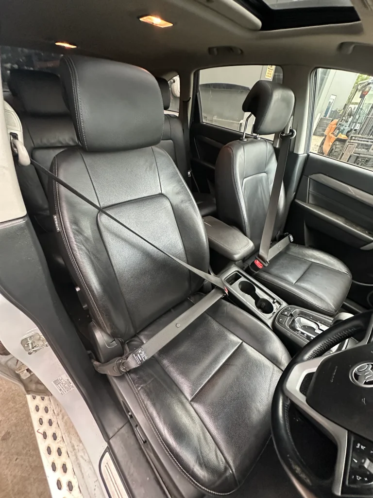 Holden Captiva 2017 White Auto Diesel