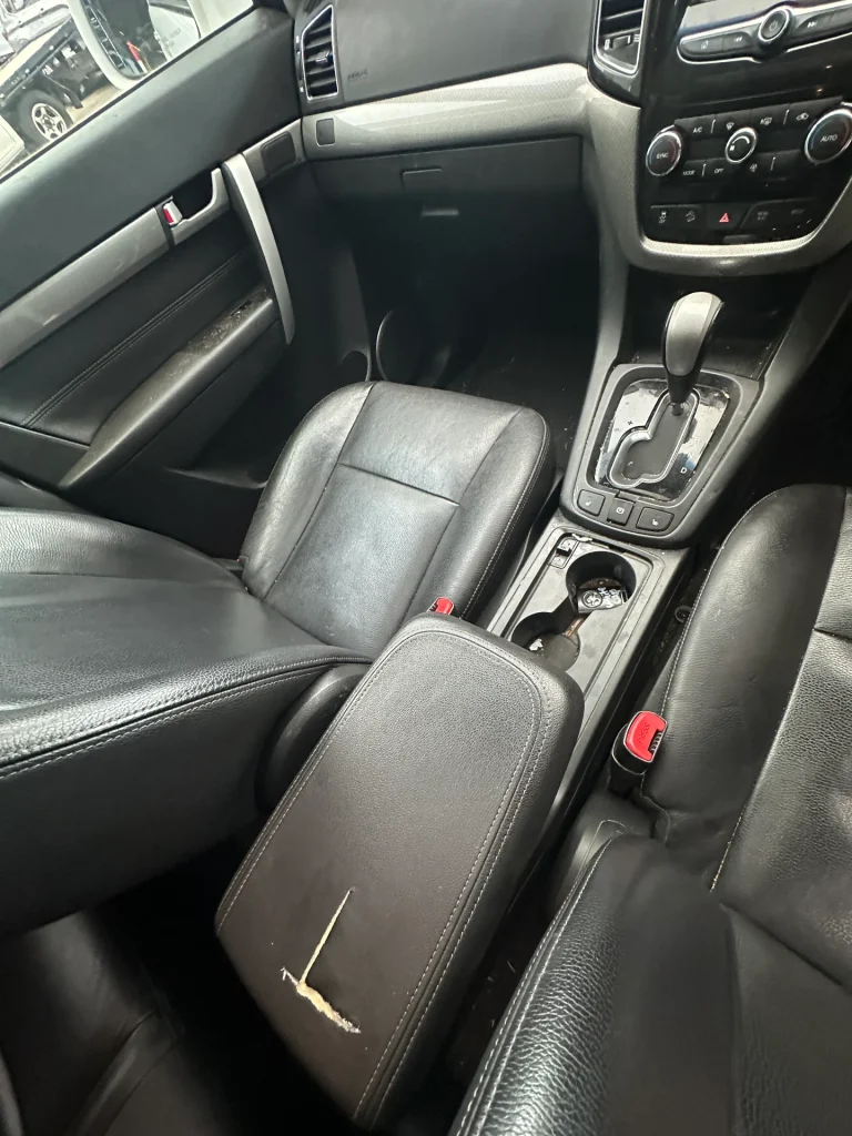 Holden Captiva 2017 White Auto Diesel