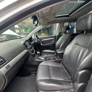 Holden Captiva 2017 White Auto Diesel