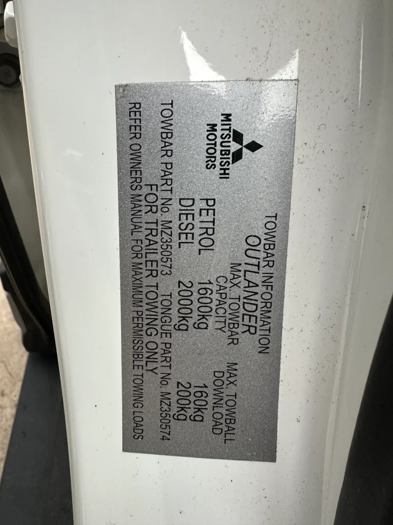 Mitsubishi Outlander 2017 White Auto Diesel
