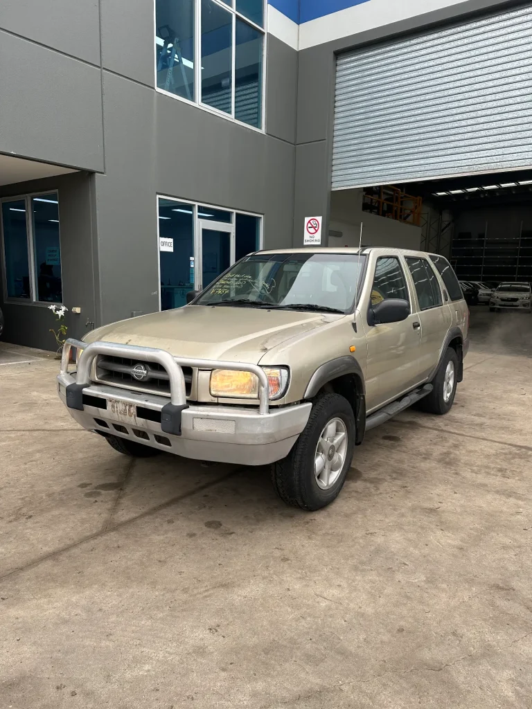 Nissan Pathfinder 1999 Gold Auto Petrol