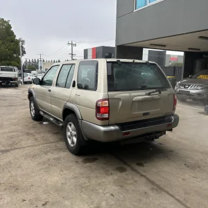 Nissan Pathfinder 1999 Gold Auto Petrol