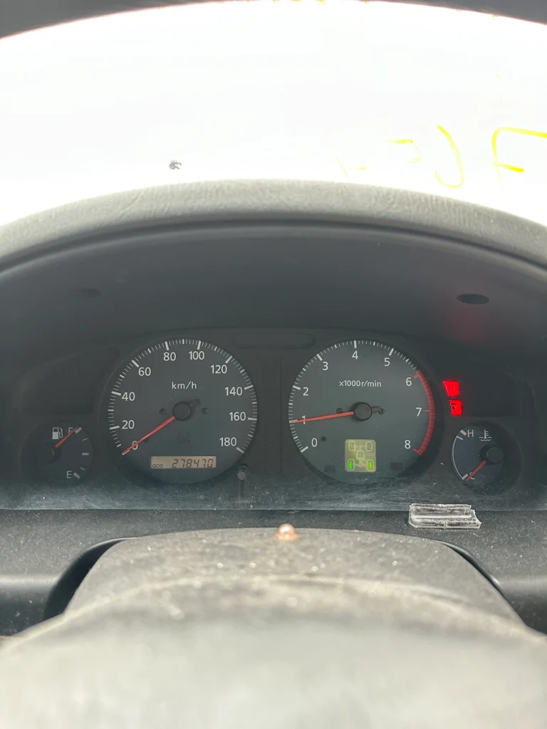 Nissan Pathfinder 1999 Gold Auto Petrol