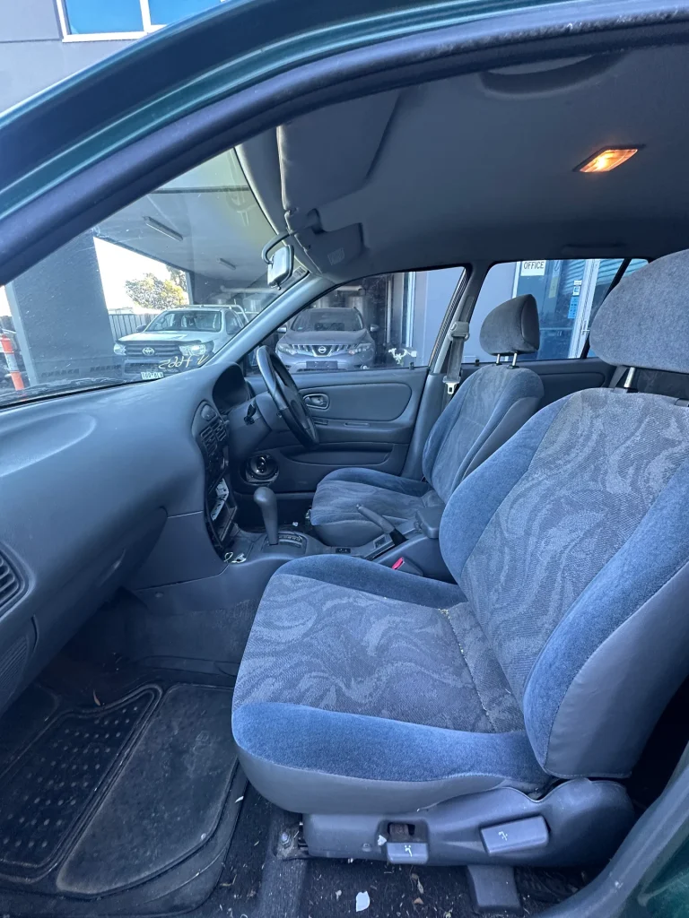 Mitsubishi Lancer 2000 Green Auto Petrol