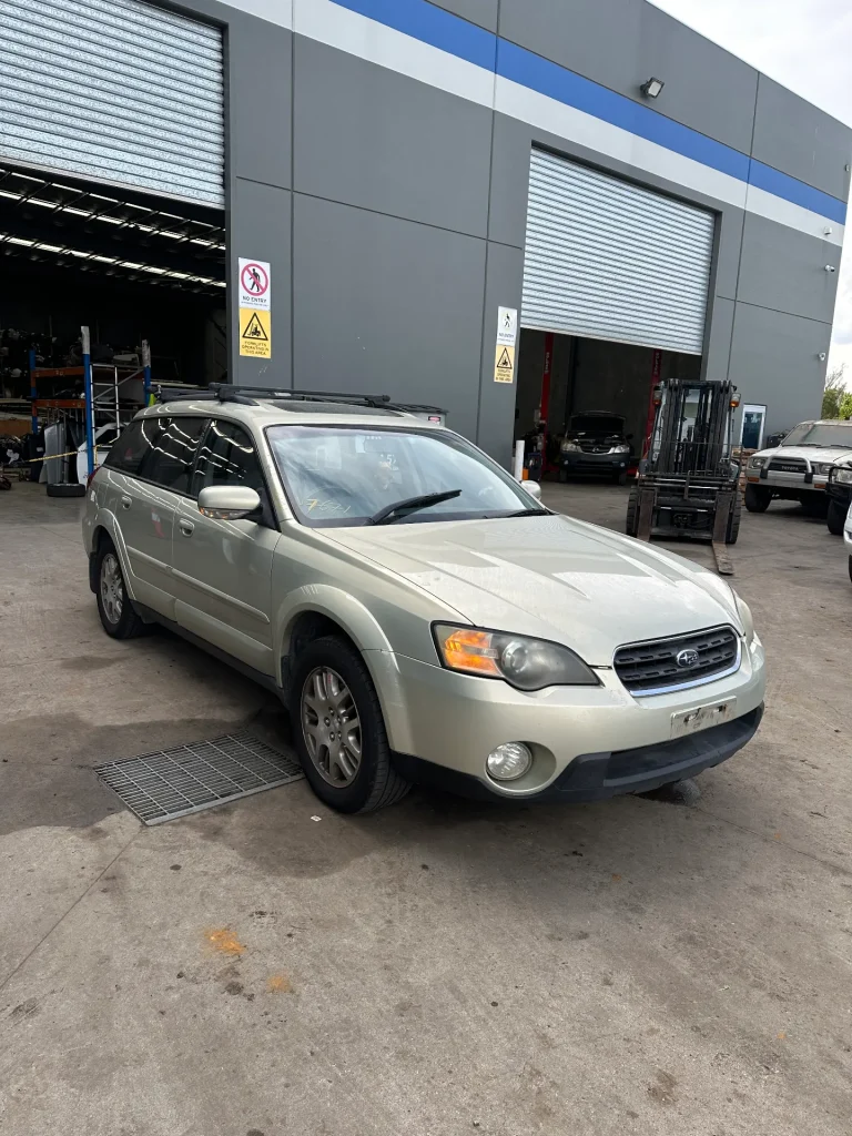 Subaru Outback 2003 Gold Man Petrol