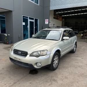 Subaru Outback 2003 Gold Man Petrol