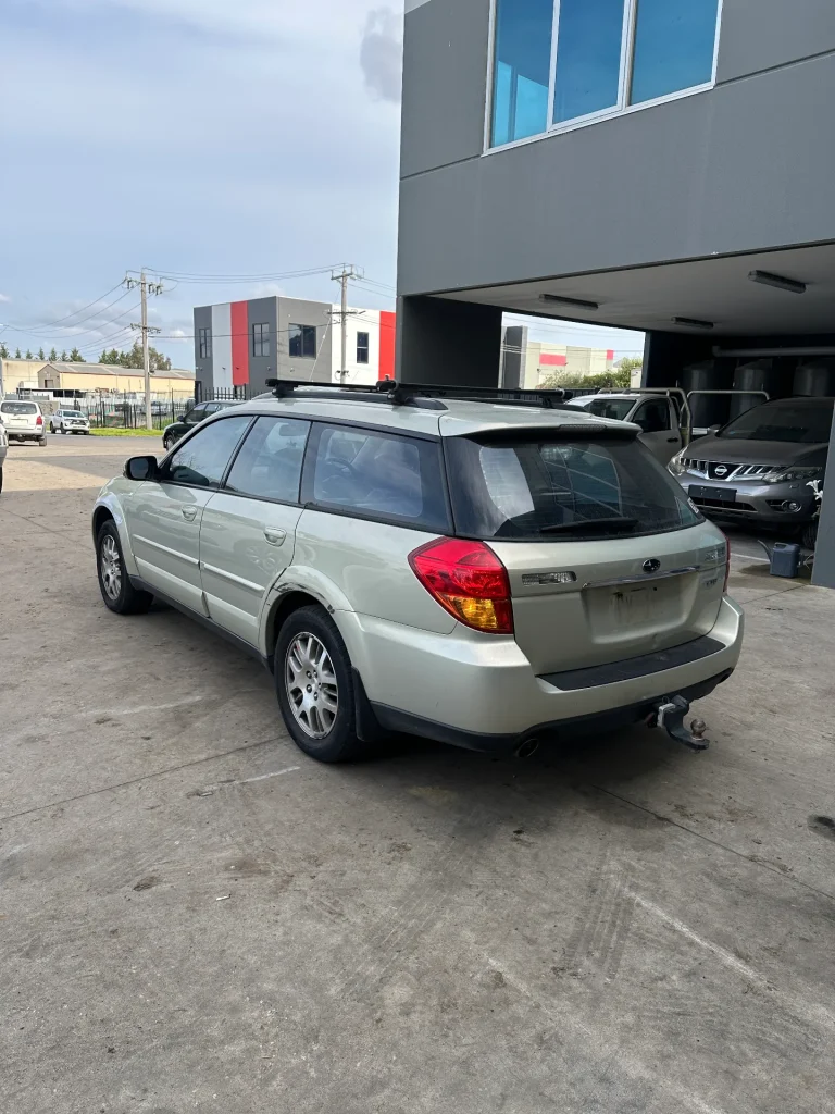 Subaru Outback 2003 Gold Man Petrol