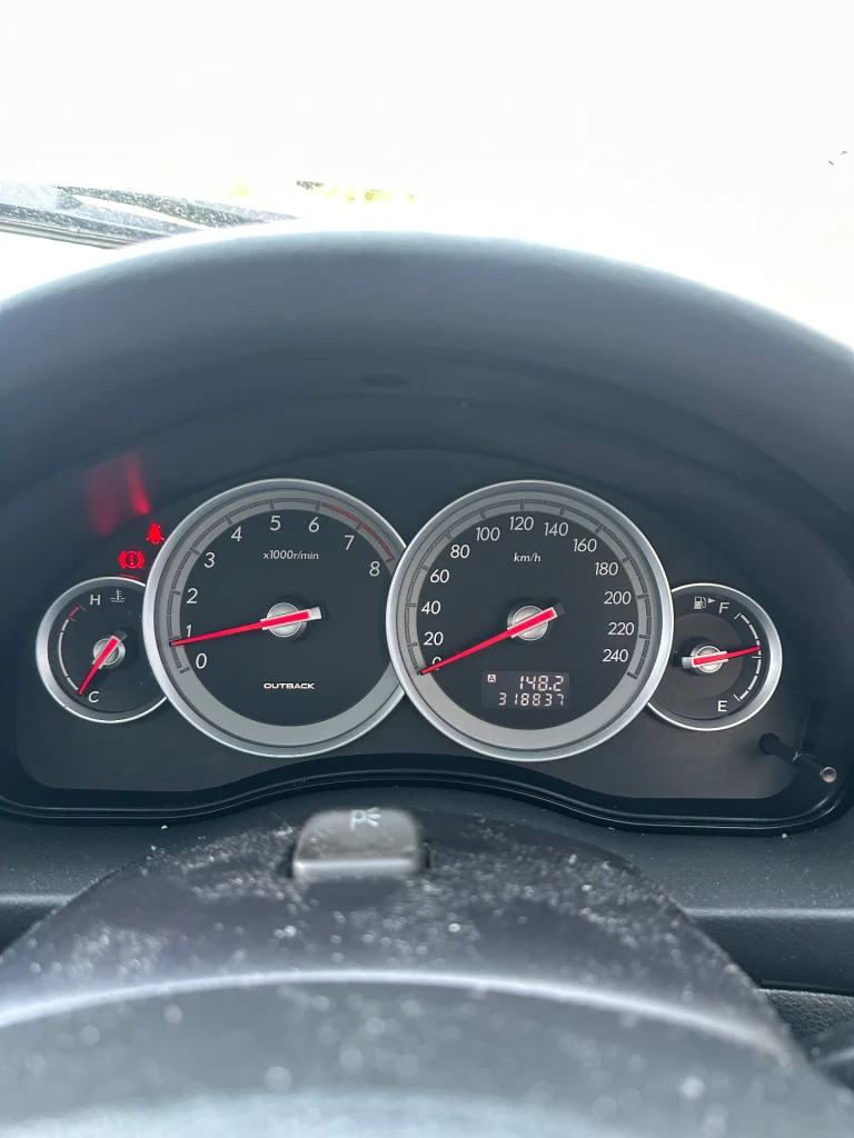 Subaru Outback 2003 Gold Man Petrol