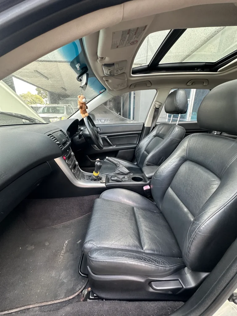 Subaru Outback 2003 Gold Man Petrol