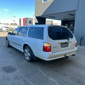 Ford Falcon 2004 White Auto LPG
