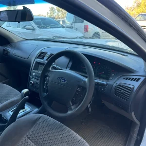 Ford Falcon 2004 White Auto LPG