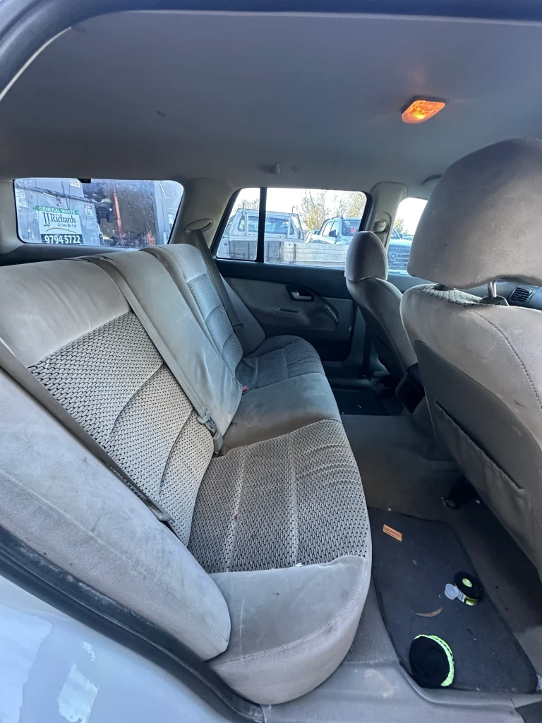 Ford Falcon 2004 White Auto LPG