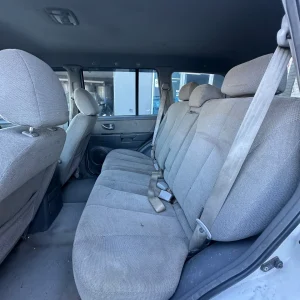 Hyundai Terracan 2005 White Man Petrol