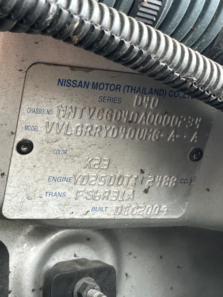 Nissan Navara 2009 Silver Man Diesel