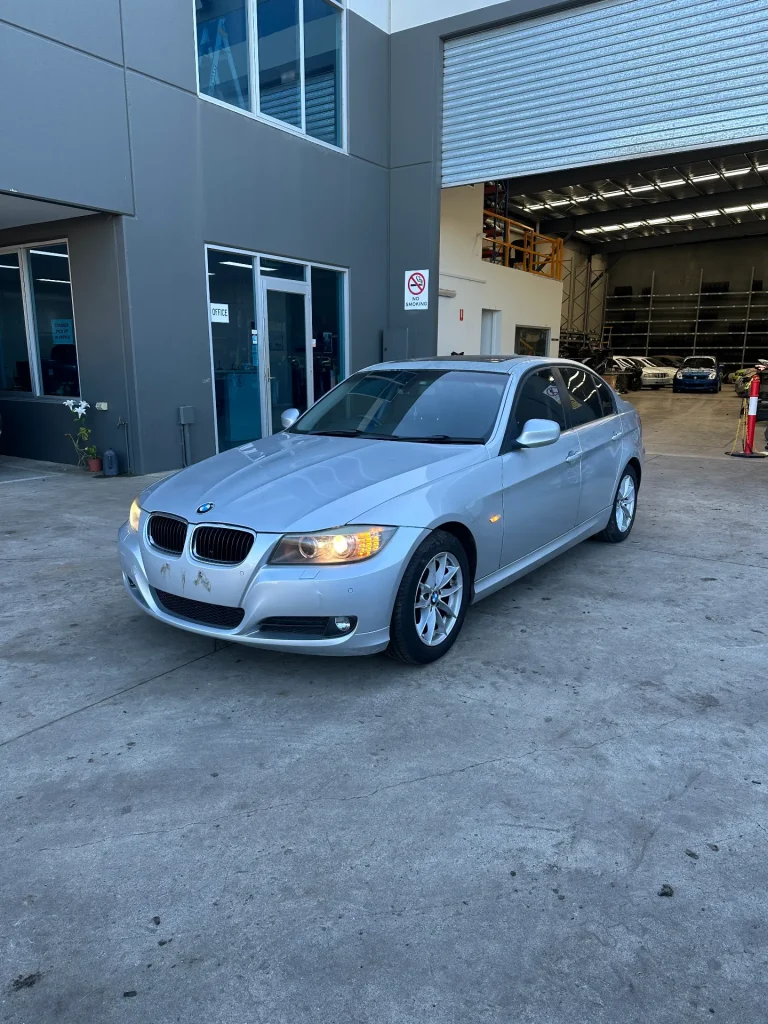 Bmw 320i 2010 Silver Auto Petrol
