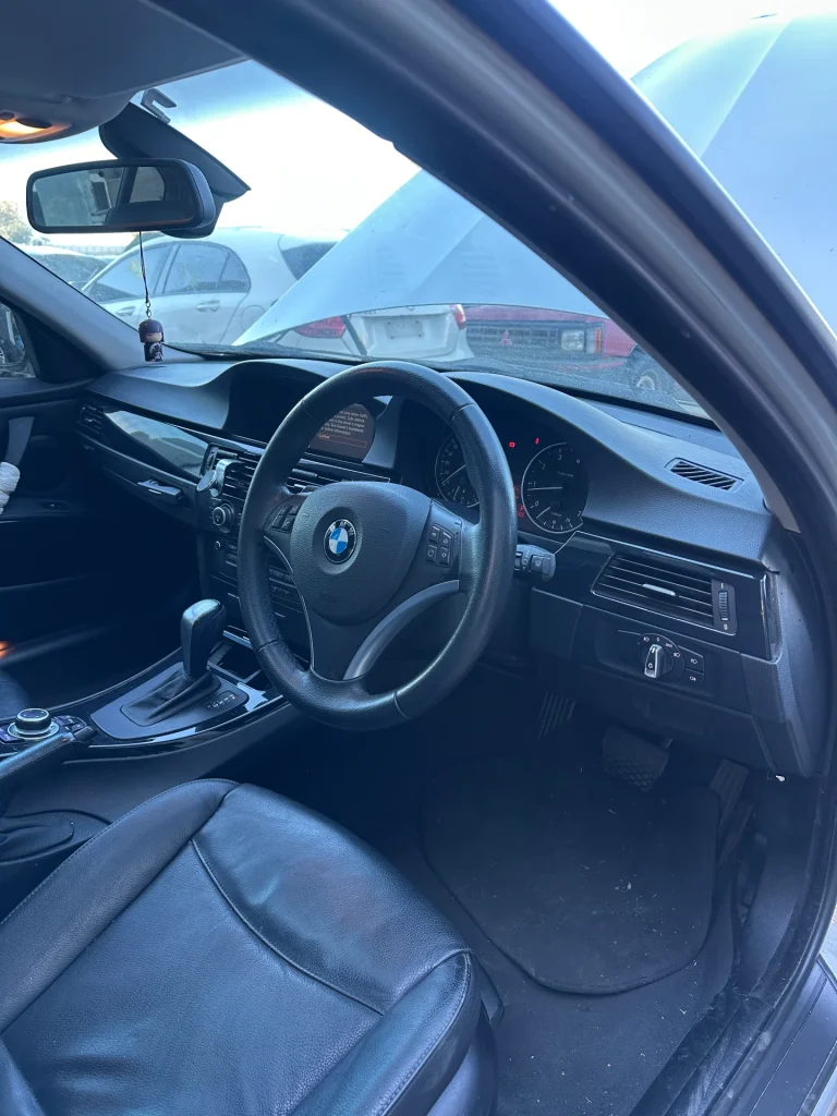 Bmw 320i 2010 Silver Auto Petrol