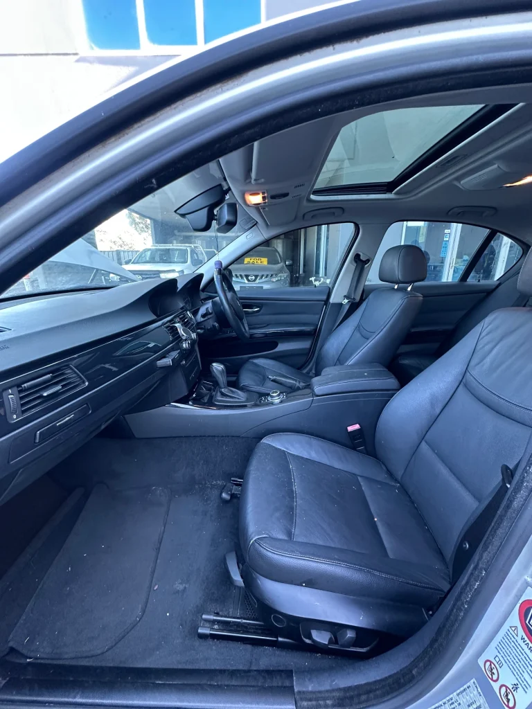 Bmw 320i 2010 Silver Auto Petrol