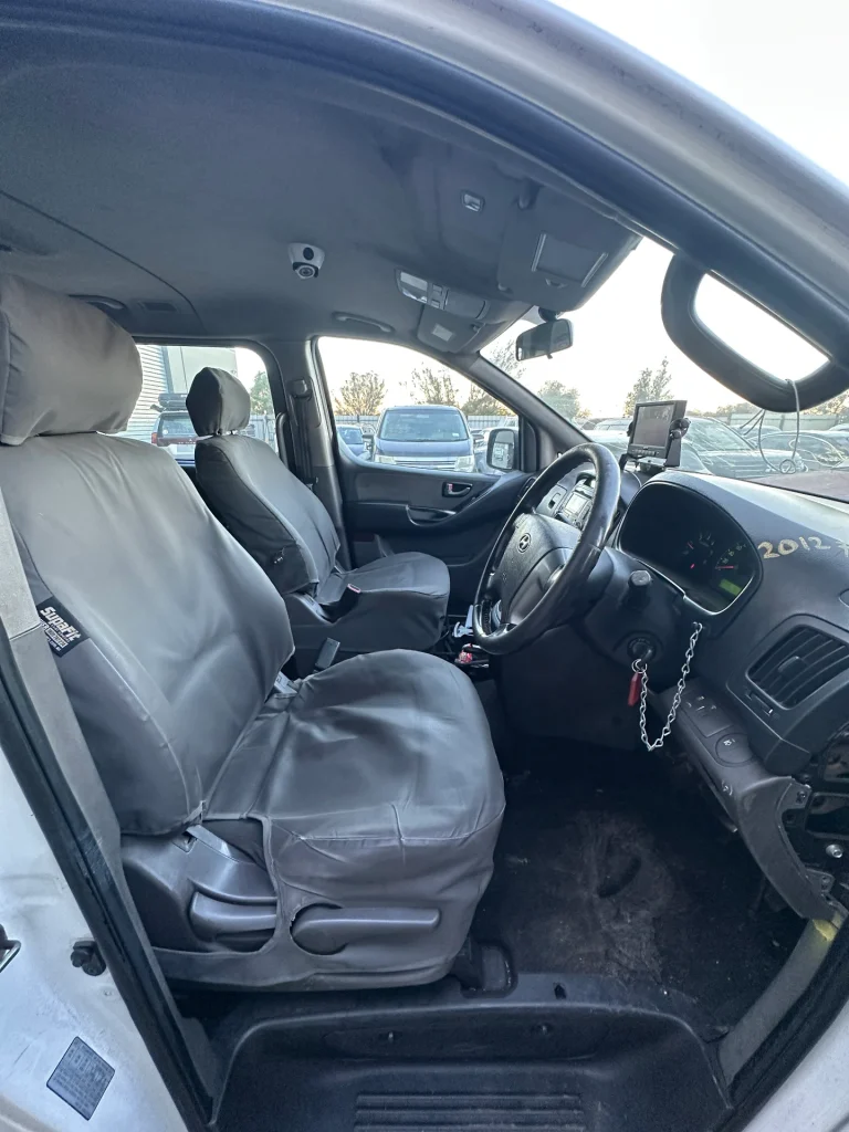 Hyundai iMax 2012 White Auto Diesel