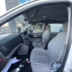 Hyundai iMax 2012 White Auto Diesel