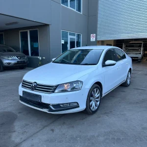 Volkswagen Passat 2012 White Auto Petrol