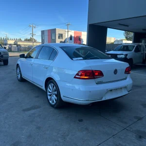 Volkswagen Passat 2012 White Auto Petrol