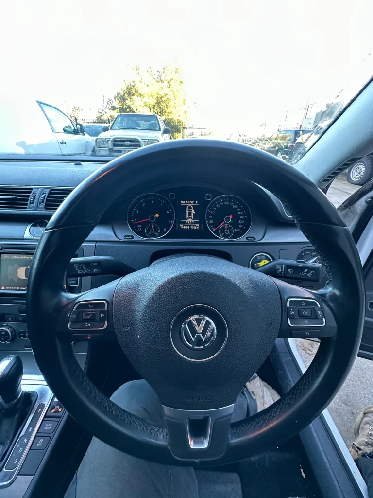 Volkswagen Passat 2012 White Auto Petrol