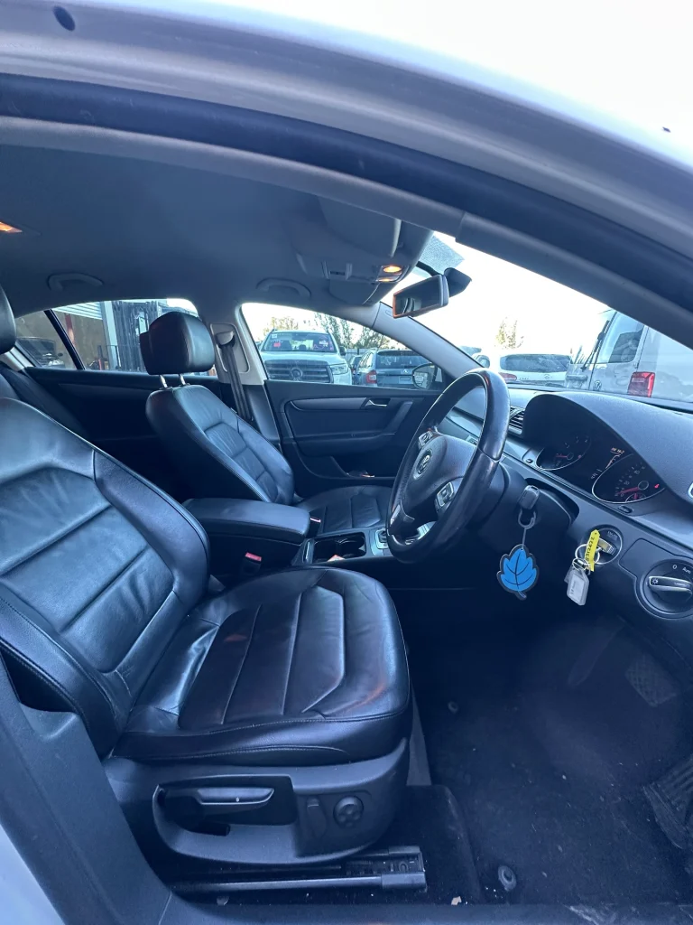 Volkswagen Passat 2012 White Auto Petrol